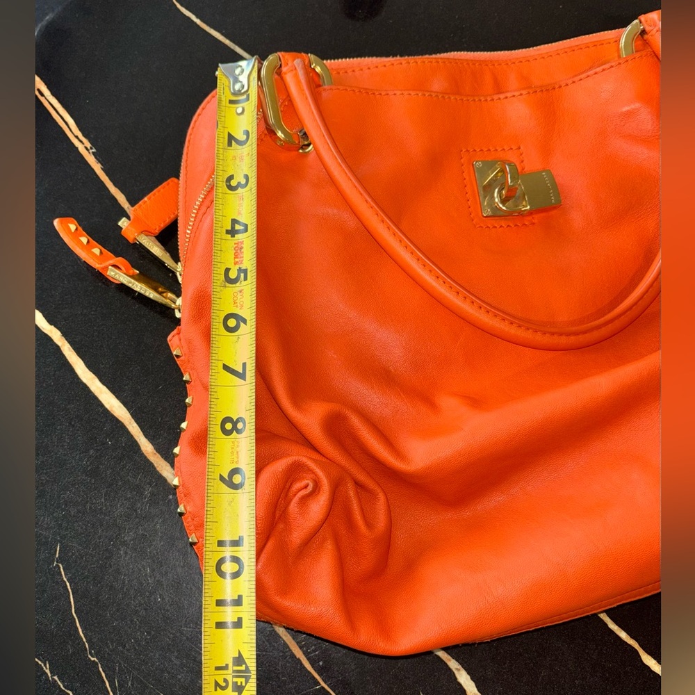 Marc Jacobs Orange Leather Shoulder Bag with Gold Hardware - Picture 12 of 13